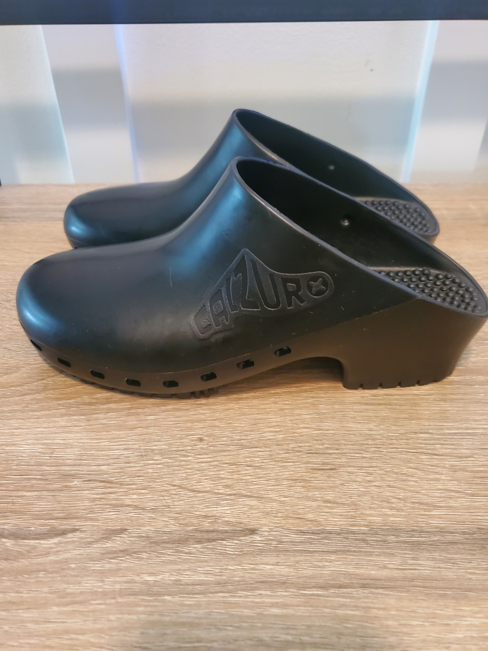 Calzuro  Black Slip-On Clogs 36-37